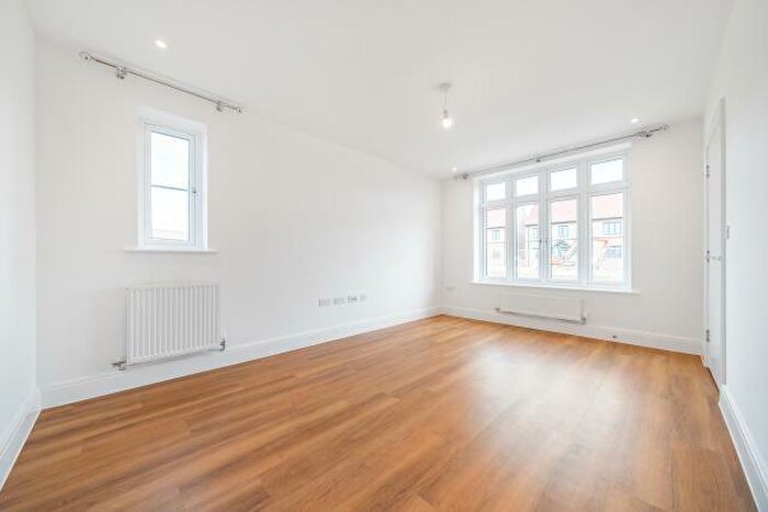 3 Bedroom Semi-Detached House To Rent In Heyford Park, Bicester, Oxfordshire, OX25