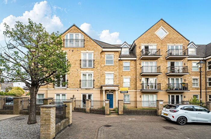 2 Bedroom Flat For Sale In Marshall Square, Banister Park, Southampton, Hampshire, SO15