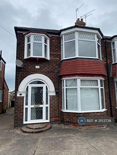 3 Bedroom Semi-Detached House To Rent In Guildford Avenue, Hull, HU8
