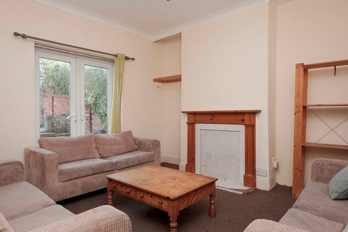 9 Bedroom Semi-Detached House To Rent In Coombe Road, Brighton, BN2