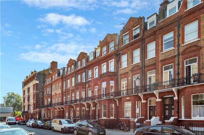 1 Bedroom Flat For Sale In Rosary Gardens, South Kensington, SW7