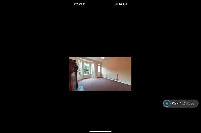 2 Bedroom Semi-Detached House To Rent In Shirley Avenue, Hull, HU5