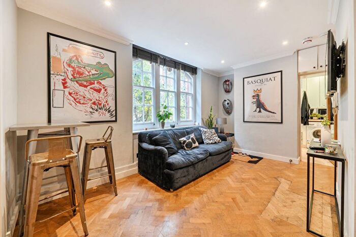 1 Bedroom Flat For Sale In Beaufort Street, Chelsea, London, SW3