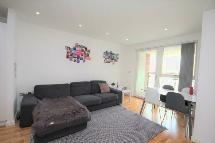 1 Bedroom Flat To Rent In Tabernacle Gardens, Shoreditch, London, E2