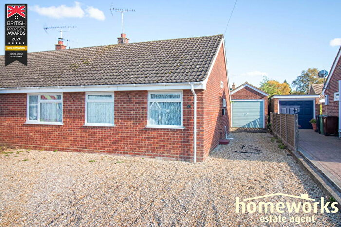 3 Bedroom Semi-Detached Bungalow For Sale In Crosskeys Way, Mattishall, Dereham, NR20