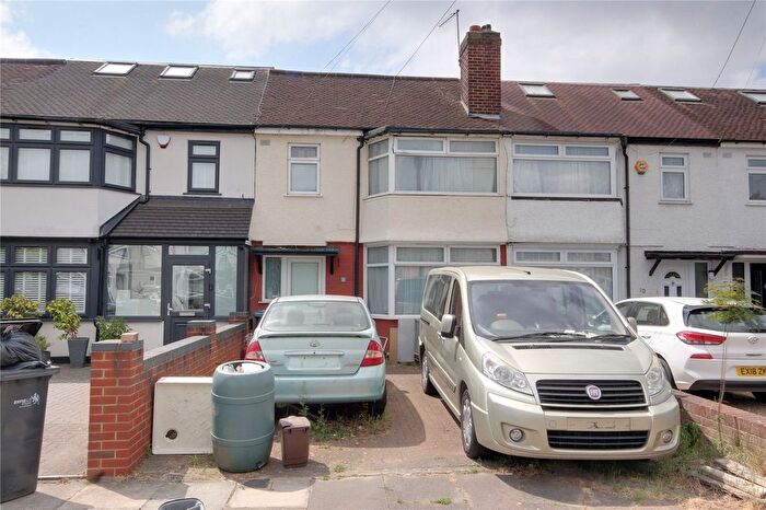 3 Bedroom Terraced House For Sale In Haddon Close, Enfield, EN1
