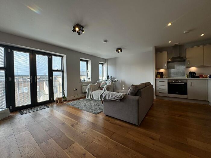 1 Bedroom Apartment To Rent In Cedar House, GU16