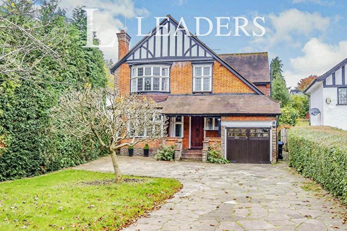 4 Bedroom Detached House To Rent In Brighton Road, CR8