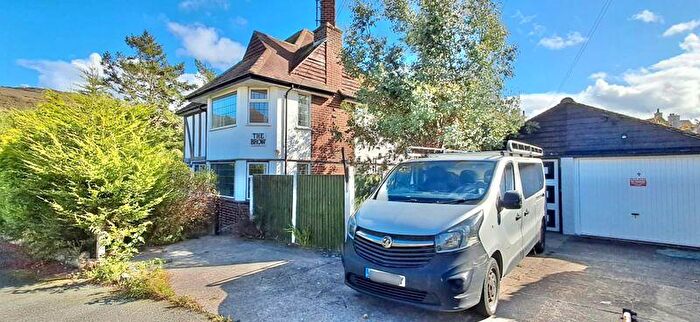3 Bedroom Detached House For Sale In Vicarage Avenue, Llandudno, LL30