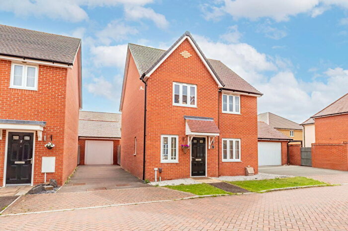 4 Bedroom Detached House For Sale In Homestead Way, Wixams, MK45