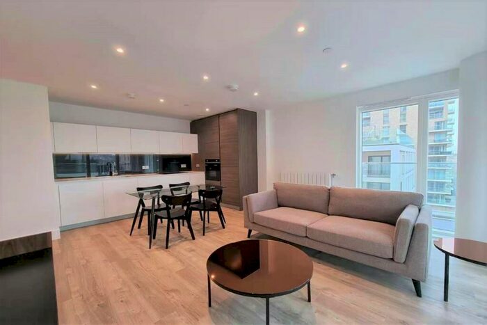2 Bedroom Apartment To Rent In Cobham House, SE3