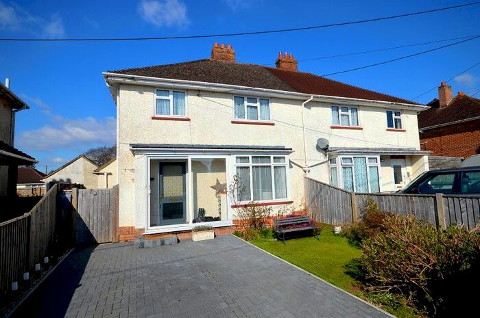 3 Bedroom Semi-Detached House To Rent In Winchester Road, New Milton, Hampshire., BH25