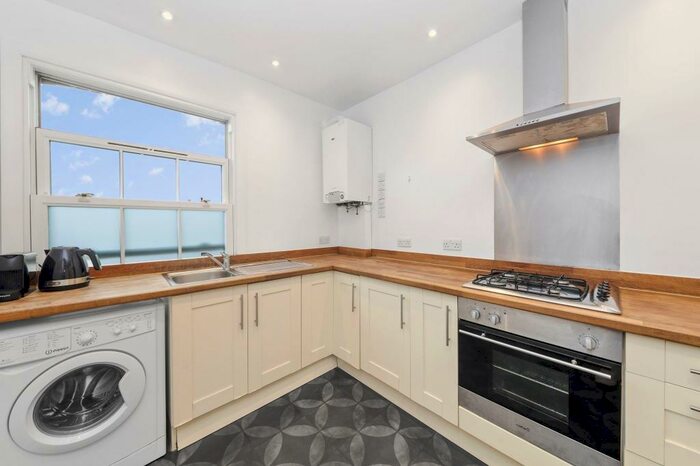1 Bedroom Flat To Rent In Blackstock Road, London, N5