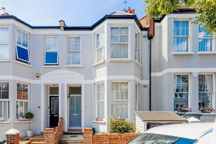 1 Bedroom Flat To Rent In Montague Road, Crouch End, N8