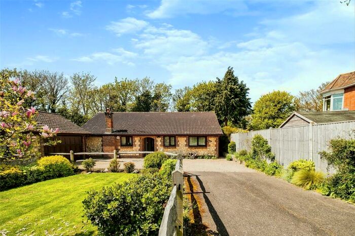 3 Bedroom Bungalow For Sale In Rosemary Avenue, Steyning, West Sussex, BN44