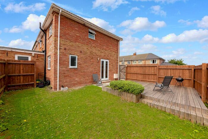 Studio To Rent In The Close, Royston, SG8