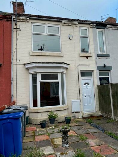 Terraced House To Rent In Radcliffe Road, Bentley, Doncaster, South Yorkshire, DN5