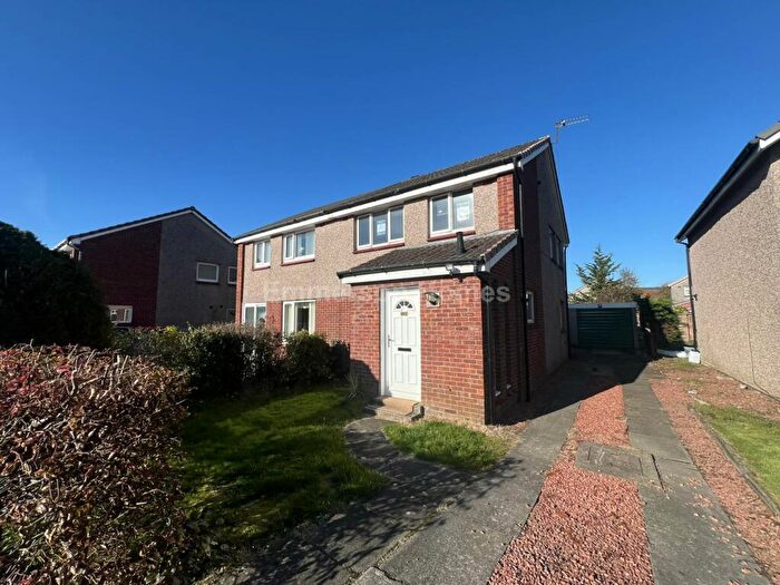 3 Bedroom House To Rent In Wallace Avenue, Bishopton, PA7