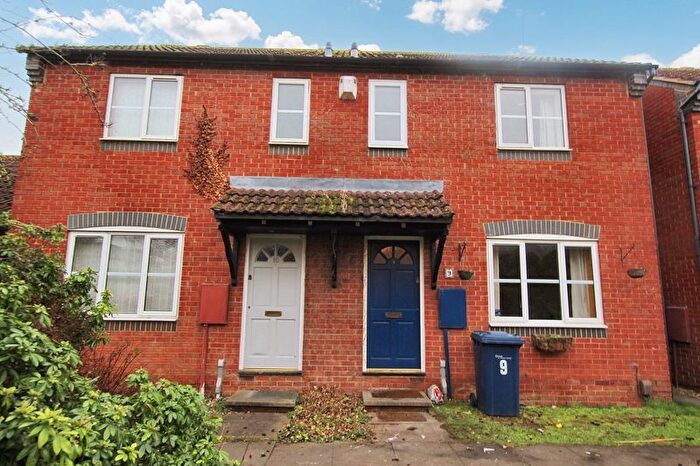 3 Bedroom Semi-Detached House To Rent In Cantors Court, Bishops Cleeve, Cheltenham, GL52