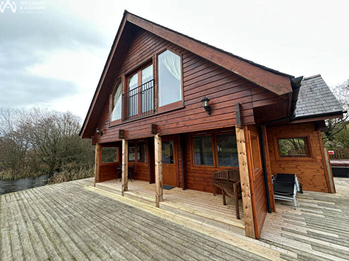 2 Bedroom Lodge For Sale In Lon Ganol, Llandegfan, Anglesey, LL59