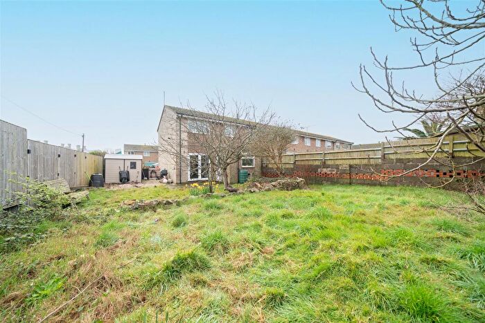 3 Bedroom Semi Detached House For Sale In Rufus Way, Portland, DT5