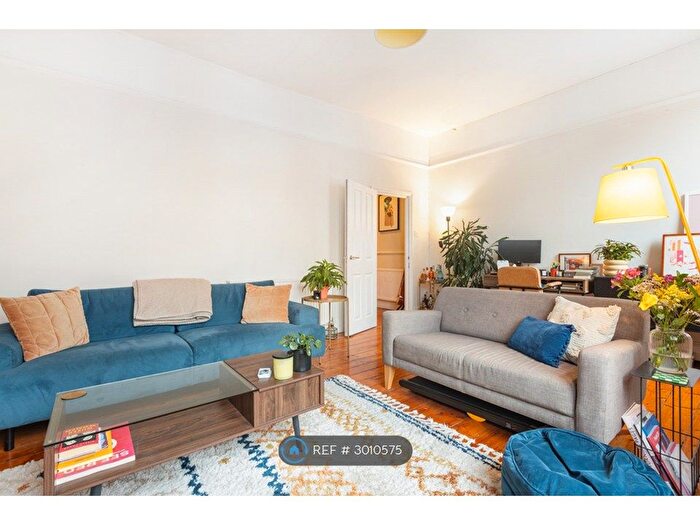 2 Bedroom Flat To Rent In Deronda Road, London, SE24