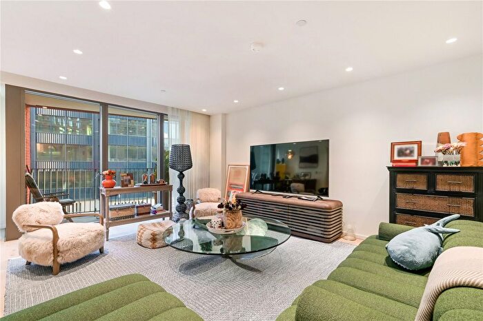 3 Bedroom Flat For Sale In Lewis Cubitt Walk, London, N1C