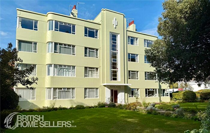 2 Bedroom Apartment For Sale In Gervis Road, Bournemouth, Dorset, BH1