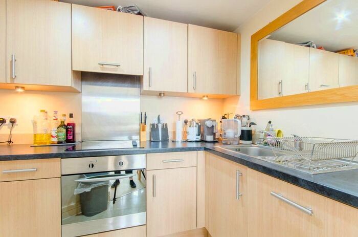 1 Bedroom Flat To Rent In Peaberry Court, Hendon, London, NW4