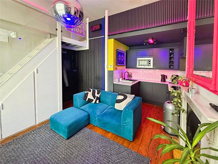 1 Bedroom Flat For Sale In Cambridge Road, Hove, East Sussex, BN3
