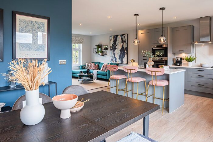 4 Bedroom Detached House For Sale In "Harrogate" At Fawcett Way, Exeter, EX2