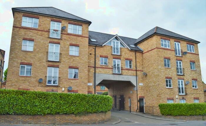 2 Bedroom Flat To Rent In Silverdale Sydenham, SE26