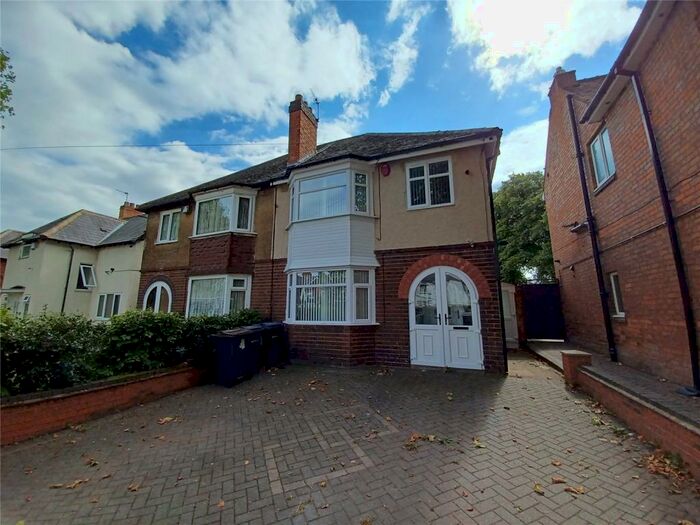 3 Bedroom Semi-Detached House To Rent In Goosemoor Lane, Birmingham, West Midlands, B23