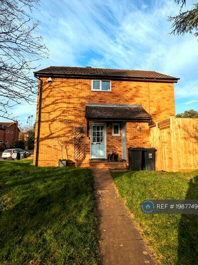 3 Bedroom End Of Terrace House To Rent In Ladywood Road, Hertford, SG14