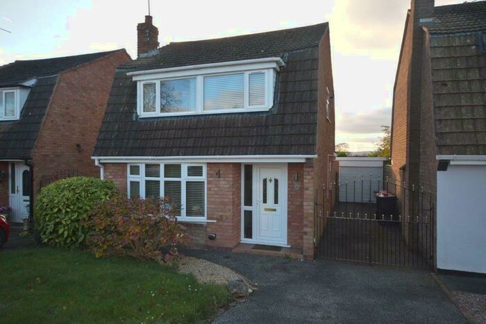 3 Bedroom Detached House To Rent In Arden Drive, Neston, CH64