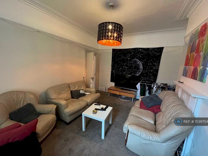 6 Bedroom Terraced House To Rent In Brynland Avenue, Bristol, BS7