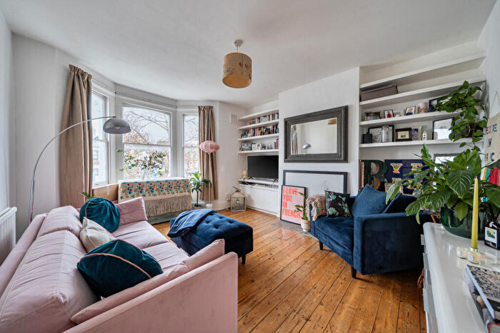 1 Bedroom Flat For Sale In Ivydale Road, Nunhead, London, SE15