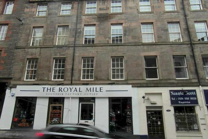 1 Bedroom Flat To Rent In Dunbars Close, EH8