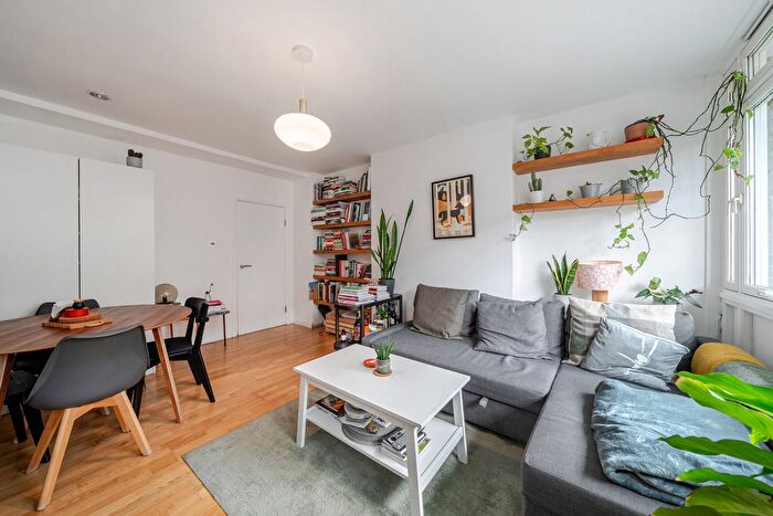 1 Bedroom Flat For Sale In Phelp Street, London, SE17