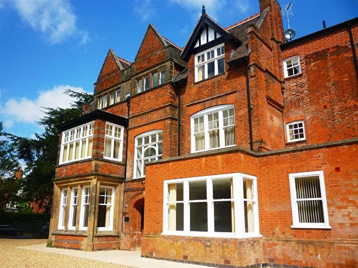 2 Bedroom Flat To Rent In Burnham House, Elms Road, Stoneygate, Leicester, LE2