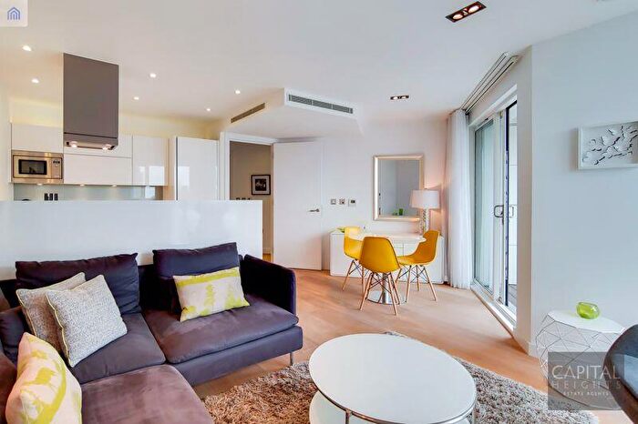 1 Bedroom Apartment To Rent In Courtyard Court, Avantgarde Place, London, E1