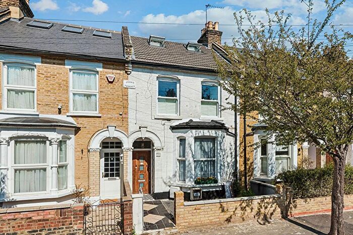 2 Bedroom Flat For Sale In Ranelagh Road, Leytonstone, E11