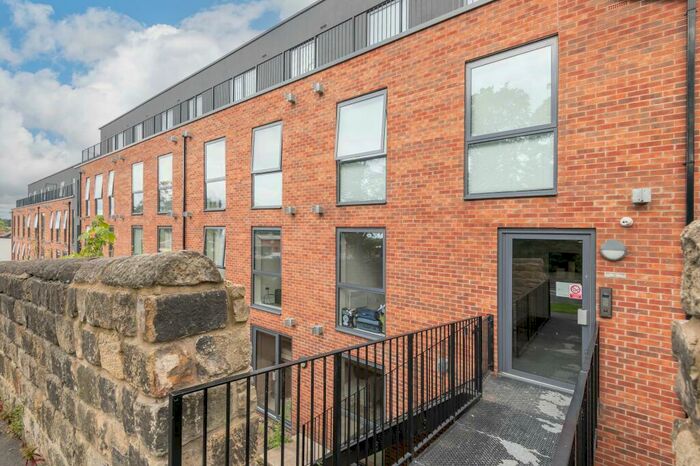 2 Bedroom Flat To Rent In Northgate House, Stonegate Road, Meanwood, Leeds, LS6