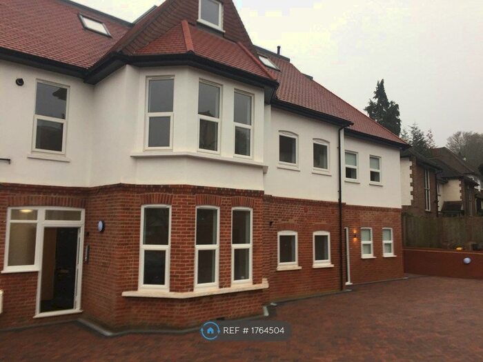 1 Bedroom Flat To Rent In Foxley Hill Road, Purley, CR8