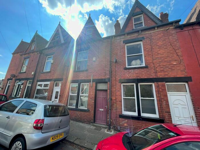 4 Bedroom Terraced House To Rent In Gordon Terrace, Leeds, LS6
