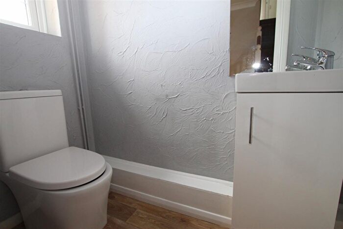 5 Bedroom Detached House For Sale In Kelvedon Green, Kelvedon Hatch, Brentwood, CM15