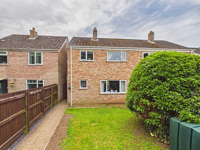 3 Bedroom Semi Detached House For Sale In Woodland Avenue, Bridgwater, TA7