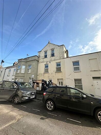 2 Bedroom Flat To Rent In Hopkins Street, Weston-Super-Mare, BS23