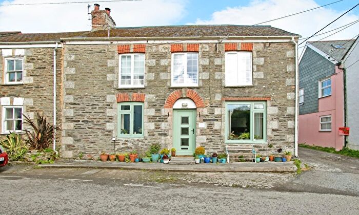 2 Bedroom Flat For Sale In Nanhayes Row, Newquay, TR8