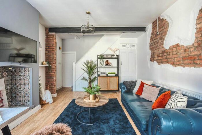 4 Bedroom Property To Rent In Peach Street Derby, DE22